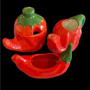 Harold Socorro NM Chili Pepper Ceramic teapot Set. (3) Piece.